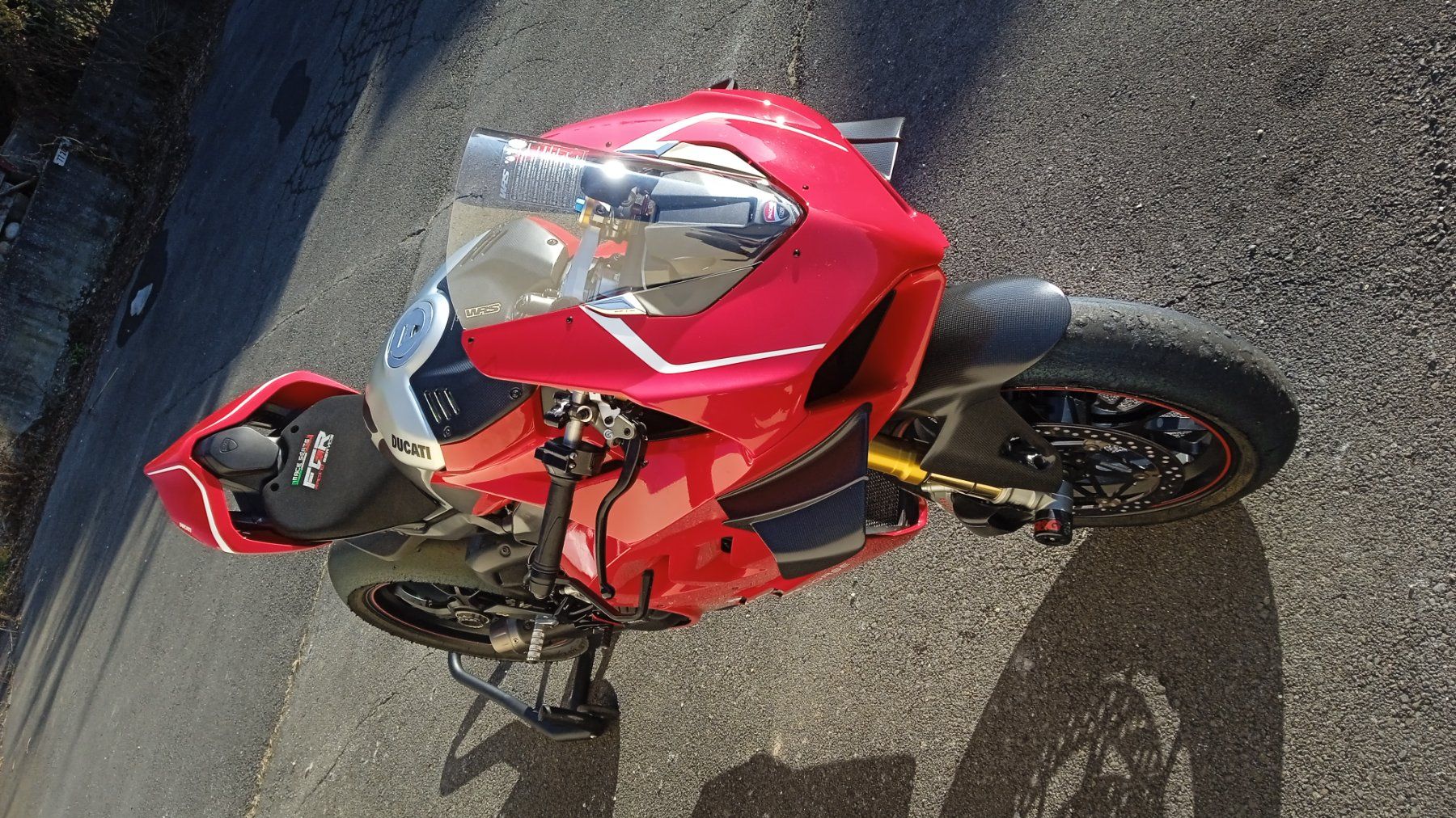 Ducati Strada: Ducati Panigale V4R – Usato da Zizers venduto da AstraT 3