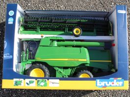 NEU*** Bruder Mähdrescher T670i ***NEU