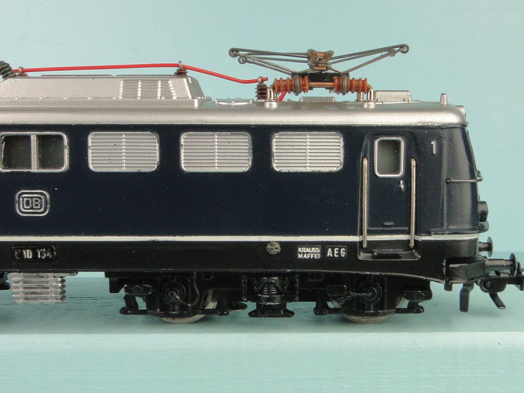 Fleischmann Modellini di ferrovie: Fleischmann H0 DB E10, Guss, Märklin Kupplung – Usato da Bülach venduto da cann11 6