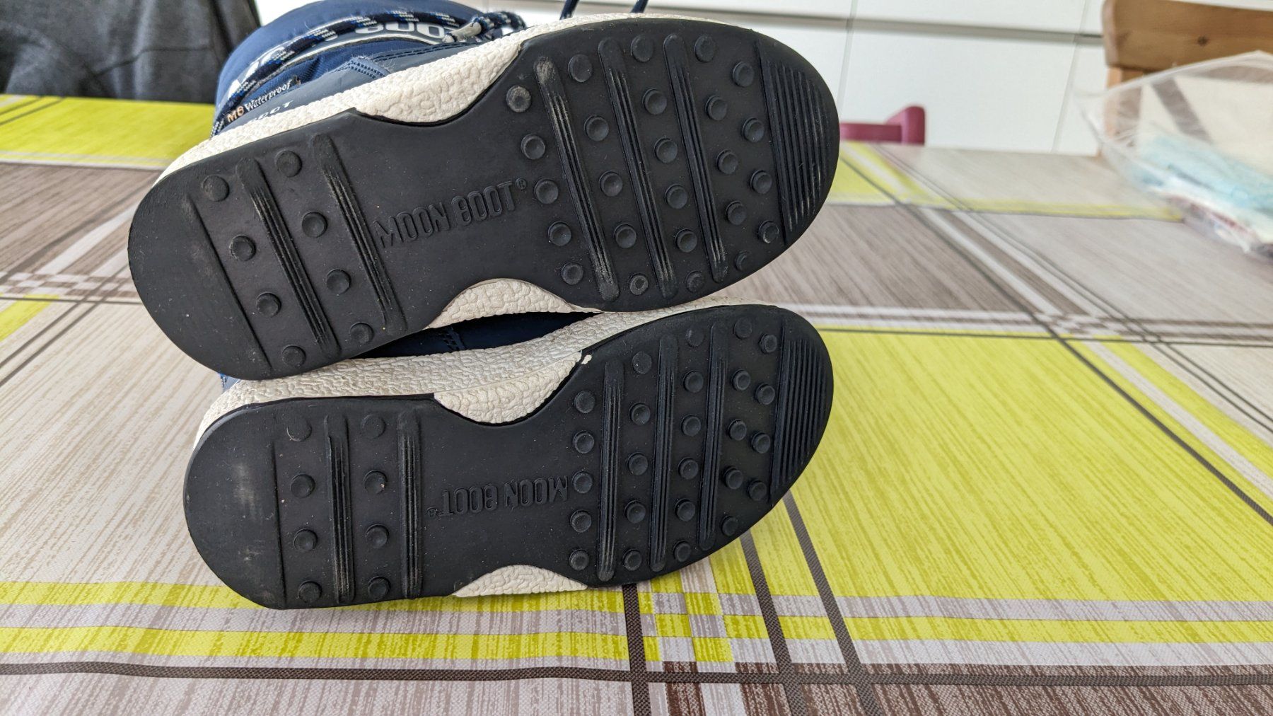 Moon Boot Herrenschuhe: Moon Boot - The Original - Gr. 27 – Gebraucht aus Staufen von Fleby84 5