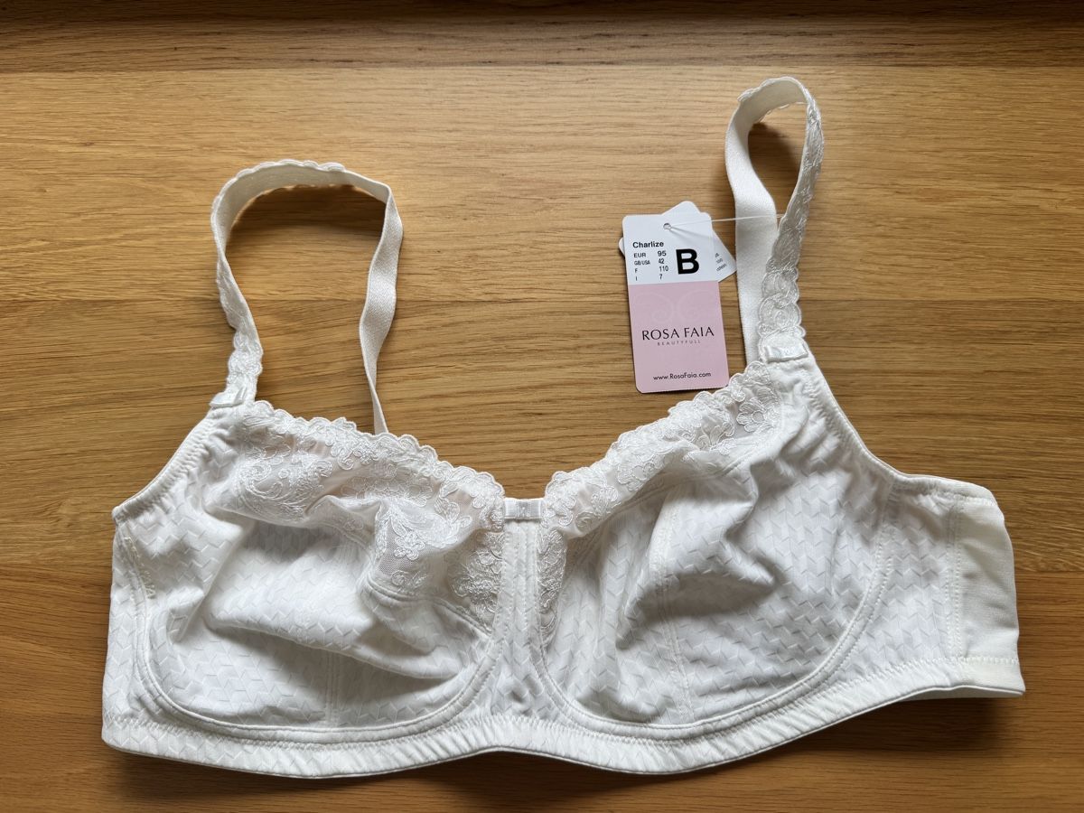 Sonstige Unterwäsche: Rosa Faia Charlize BH Gr. 95B offwhite Neu – Neu (gemäss Beschreibung) aus Birrwil von Annaluna