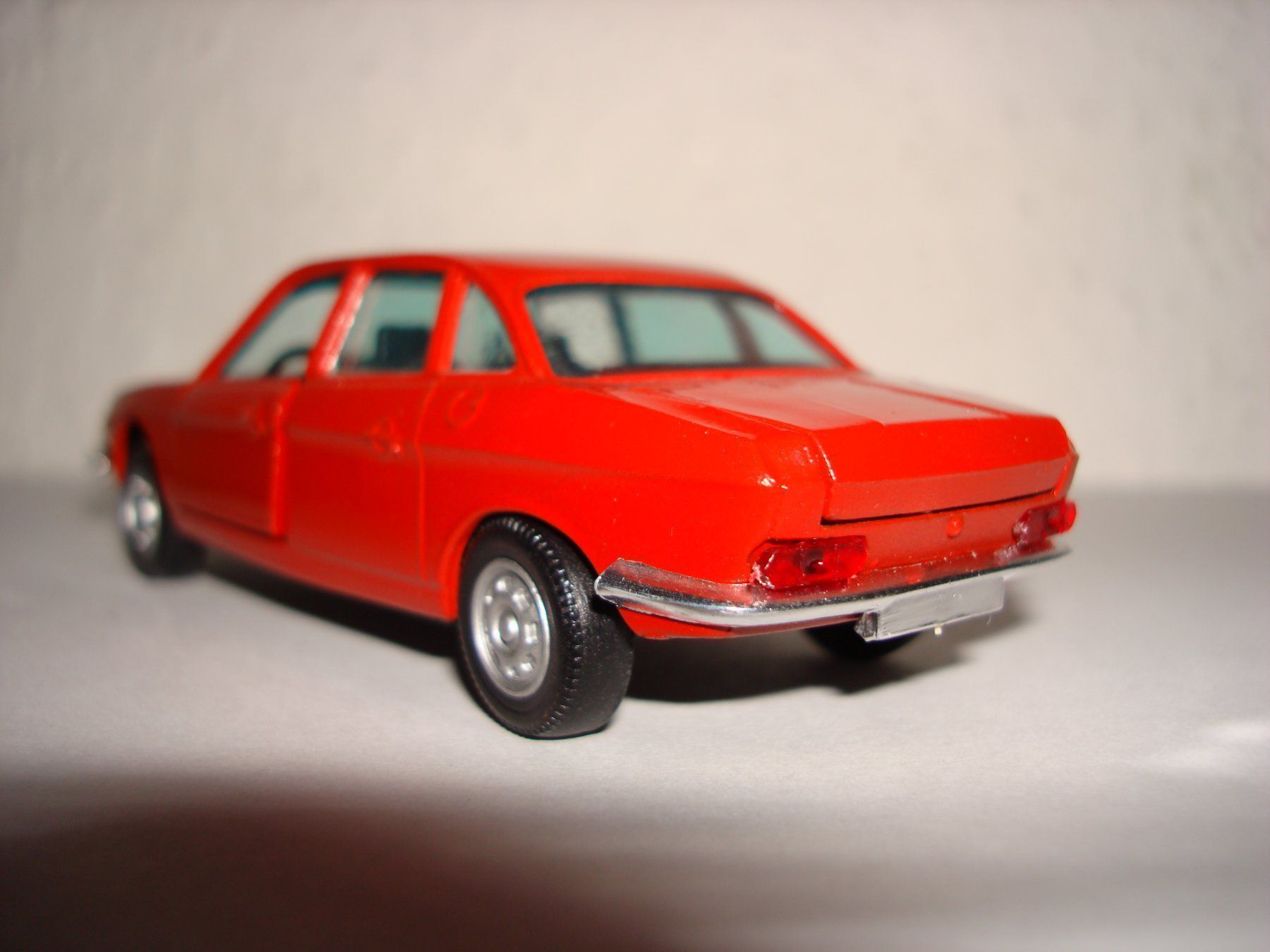 Gama Modellautos: NSU RO 80 1:43 Gama – Gebraucht aus Diegten von isetta590 4