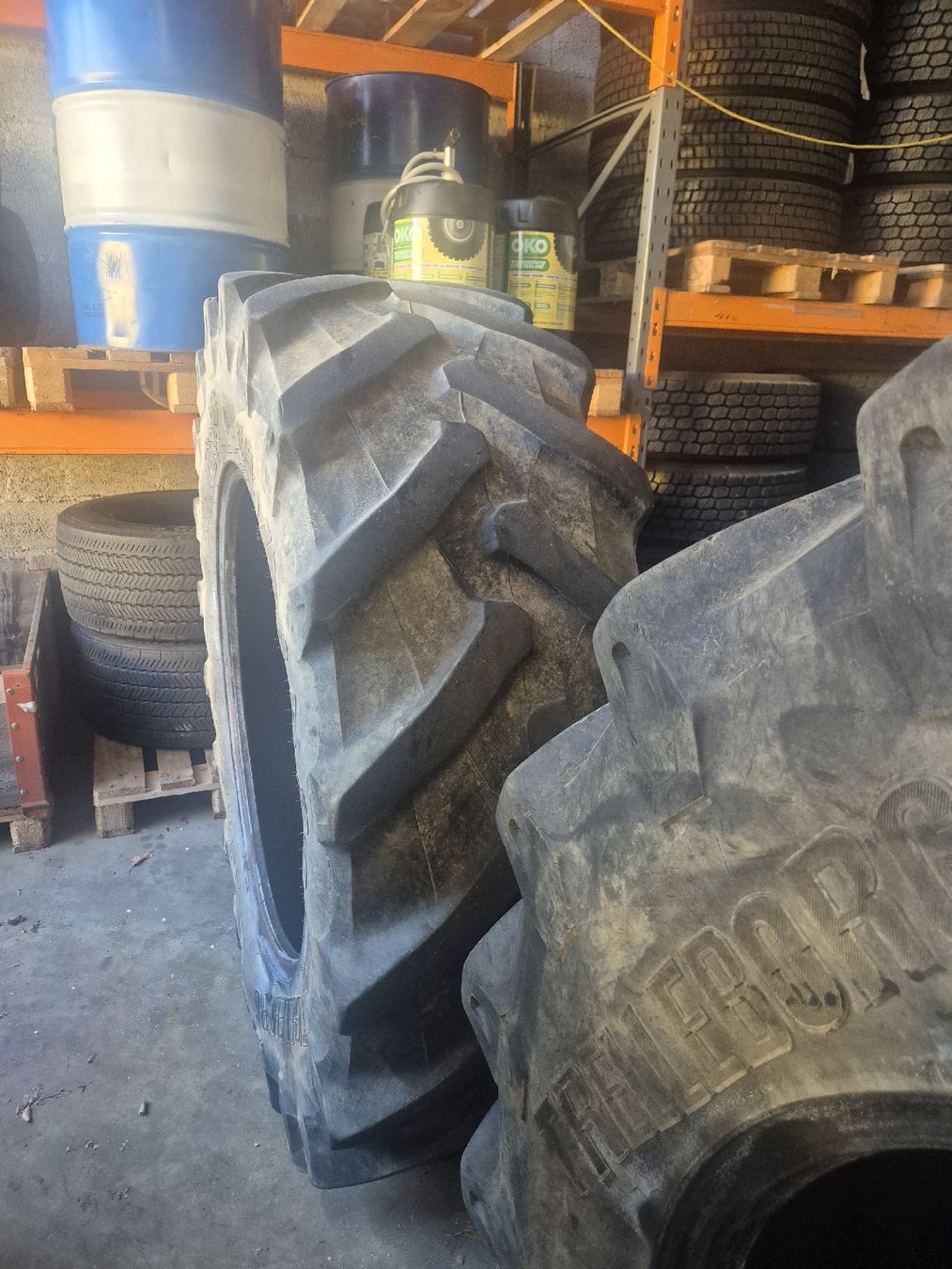 Pneumatici & Ruote complete: 2 Traktorreifen 480/70 R34 – Usato da Bützberg venduto da PAG-PNEU 2