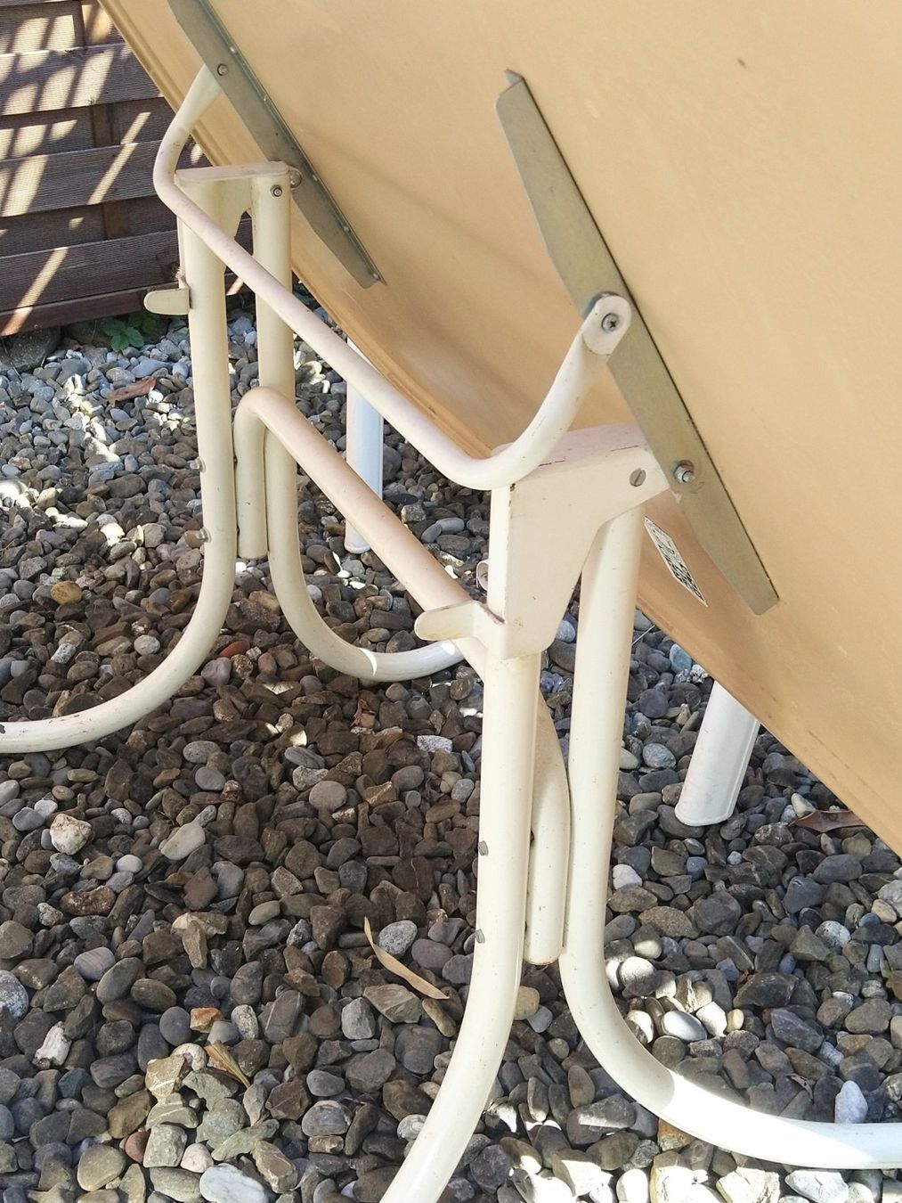 Tischset: Gartenmöbelset:1Tisch und 6 Stühle – Gebraucht aus Frutigen von Pixele10 2