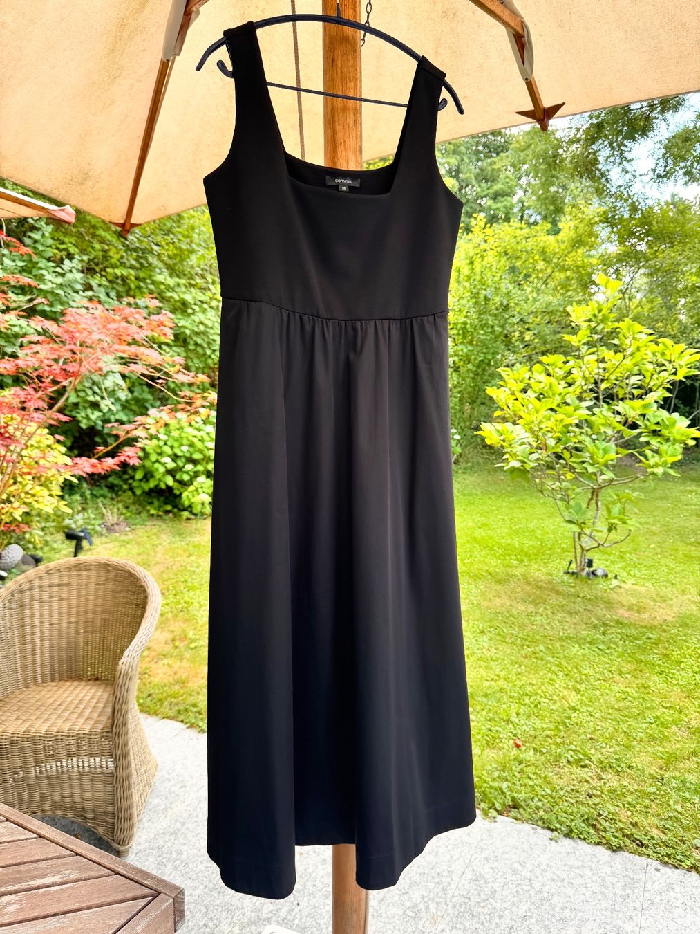 Comma Kleider: Brandneues Kleid von Comma, – Gebraucht aus Zürich von gregart