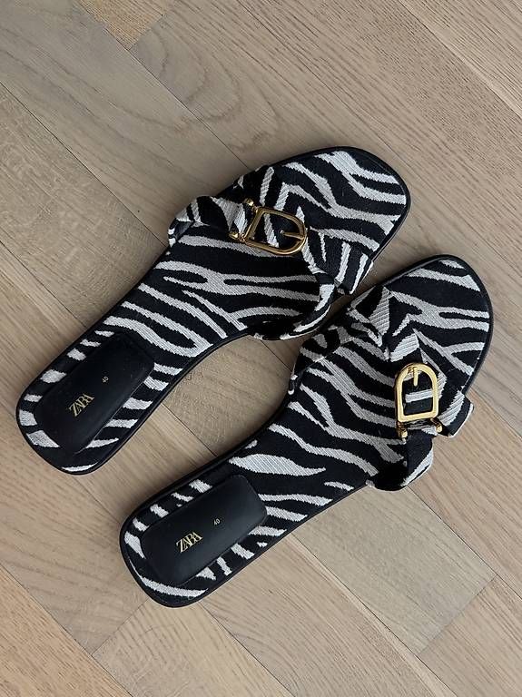Scarpe da donna: Zara Pantoletten – Usato da Waltenschwil venduto da shelly_m