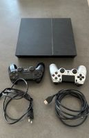 PlayStation 4 + 2 Controller + 4 Spiele