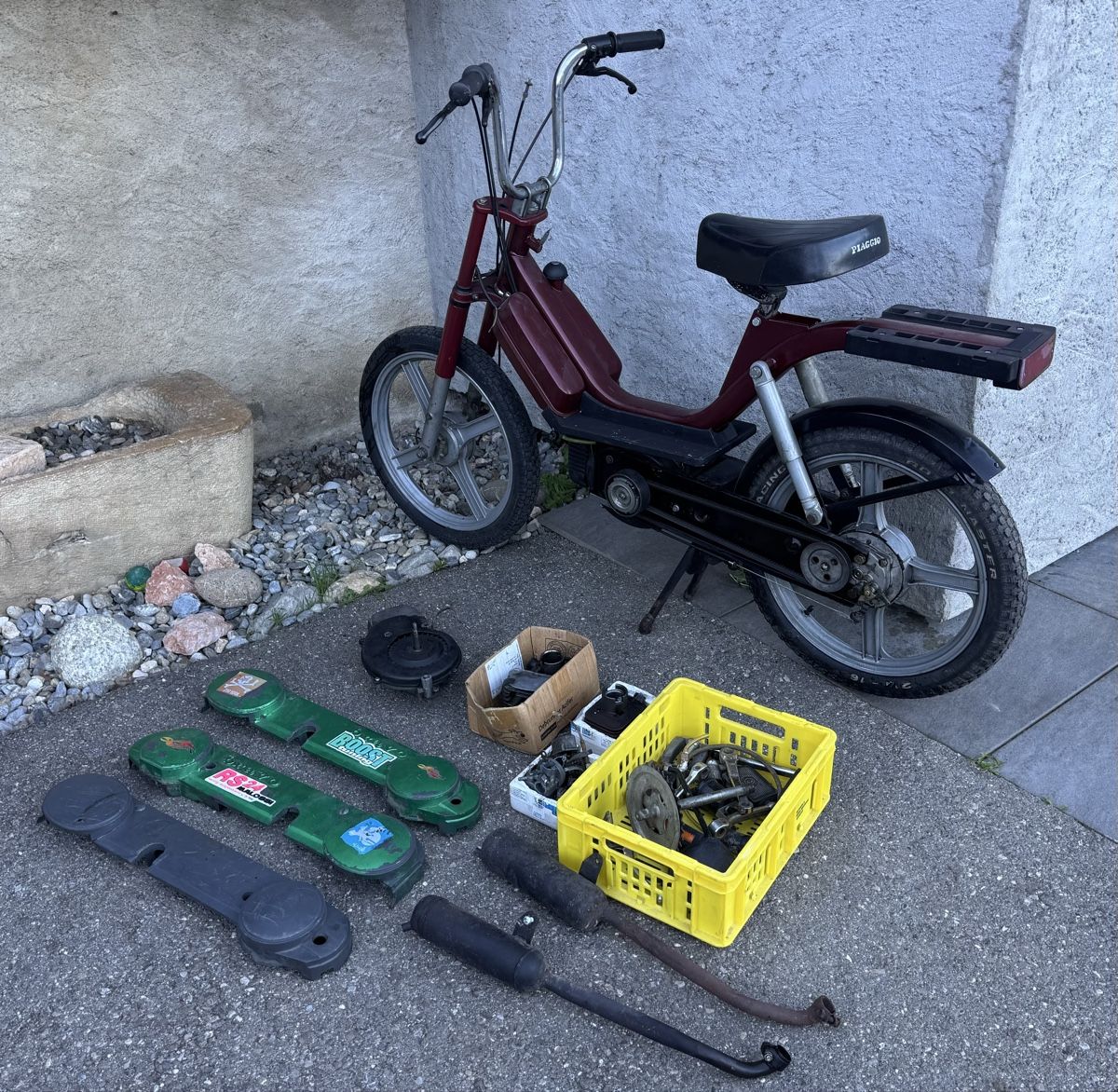 Piaggio Ciclomotori: Piaggio Bravo sans identité + pièces – Difettoso da St-Légier-Chiésaz venduto da spe_ndg5