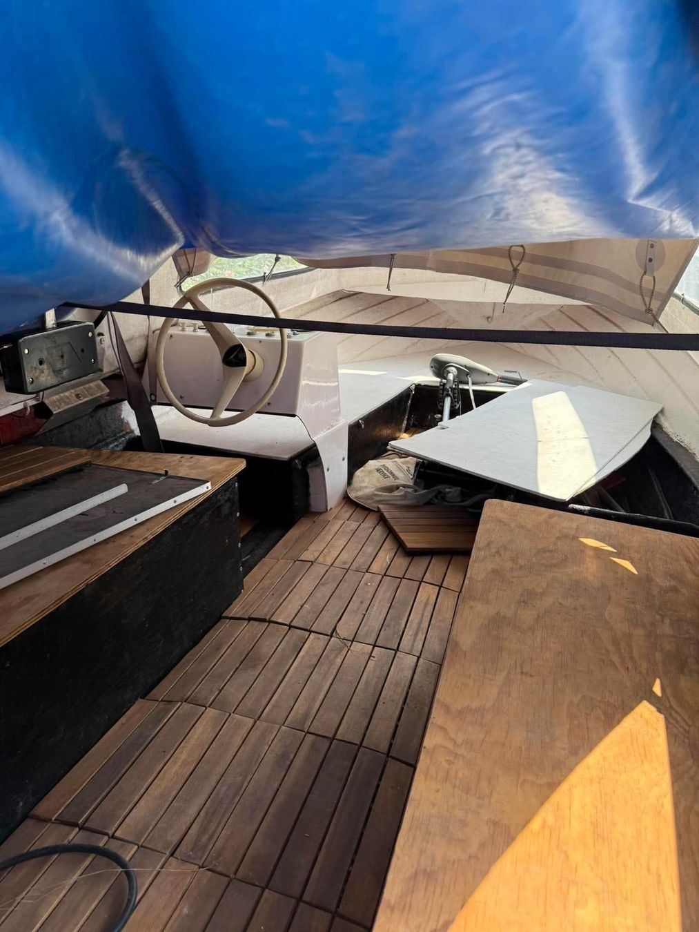 Conyplex Barche: conyplex pilotina 485 special avec remorque – Usato da Collombey venduto da tugach 3