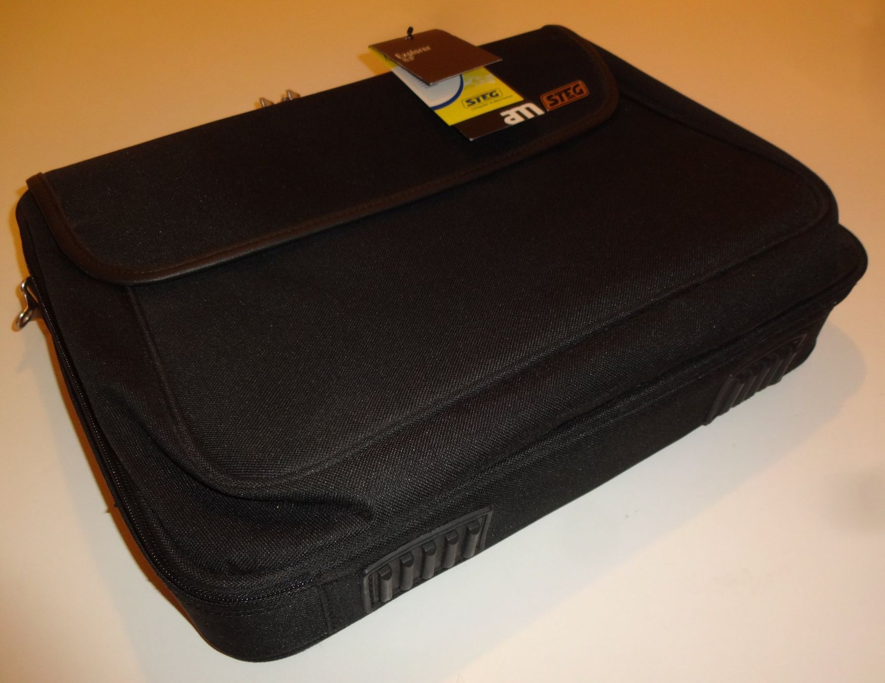 Borse: Laptop Tasche STEG Explorer 15,6" – Nuovo (secondo la descrizione) da St. Gallen venduto da WWL 3