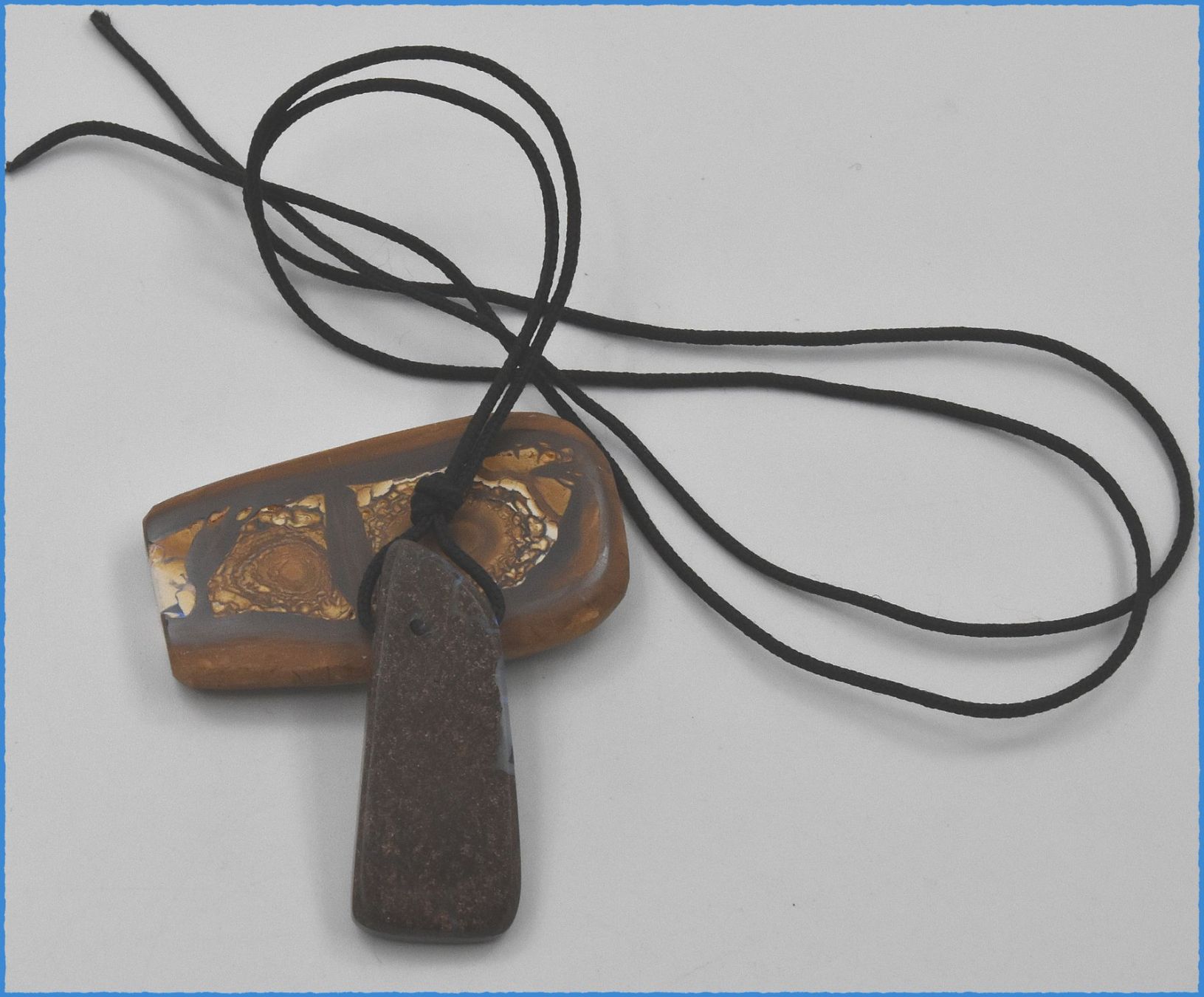 Ciondoli: ♛ Boulder Opal Anhänger mit Nylonband – Nuovo e nell'imballaggio originale da Oberglatt ZH venduto da Hot-Spot 2