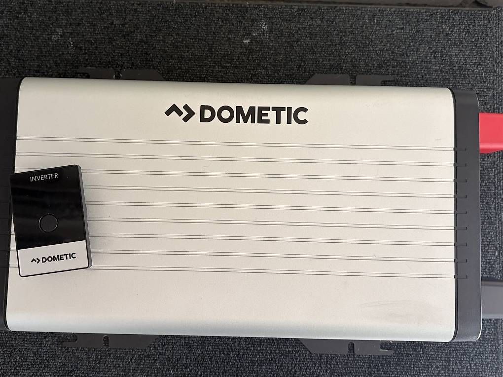 Inverter: Dometic Wechselrichter für Camper – Usato da Eschenbach LU venduto da Glock0 3