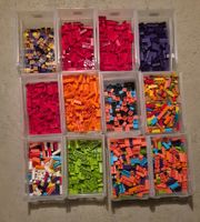 Lego Einzelsteine mit Boxen alles zusammen