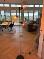 Stehlampe