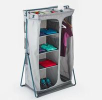 Grosser faltbarer und kompakter Campingschrank