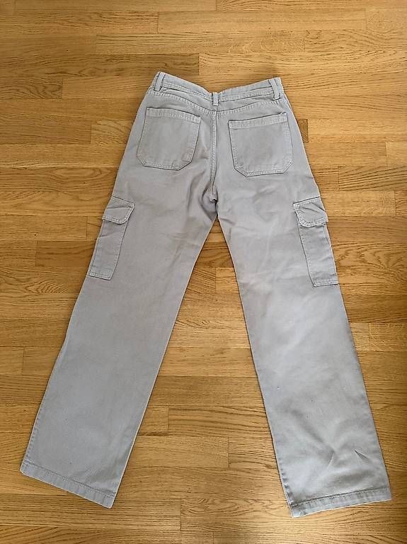 Hosen: Pantaloni cargo beige 36 Pull&bear – Gebraucht aus Zürich von ame_j5mq 1