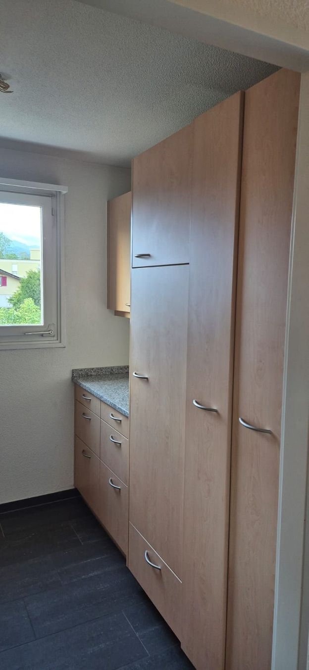V-Zug Cuisines complètes: Küche mit Elektrogeräte  – D'occasion à Heimberg par gagiii 9