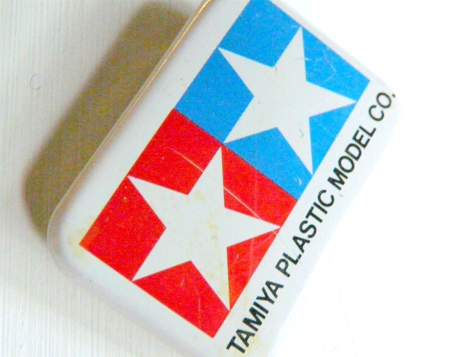 Plaketten & Abzeichen: • Tamiya Plastic Model Co  broche  brooch Brosche    B1.33 – Gebraucht aus Pully von websurfer1 2