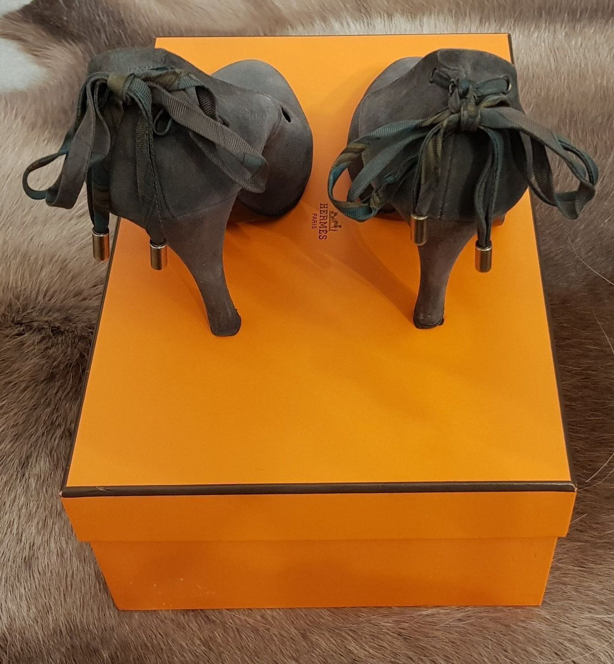 Scarpe da donna: Hermès Velvet pumps shoes – Usato da Zug venduto da LindaManga 3
