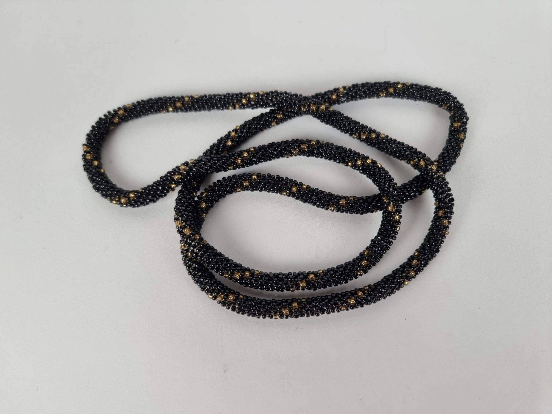Catenine: Schwarzgoldene Halskette Modeschmuck – Usato da Urtenen-Schönbühl venduto da Restwert_Schoenbuehl 4