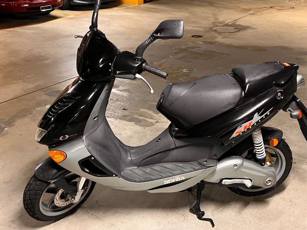 Roller/Scooter Aprilia SR 50 Stealth Kaufen auf Ricardo
