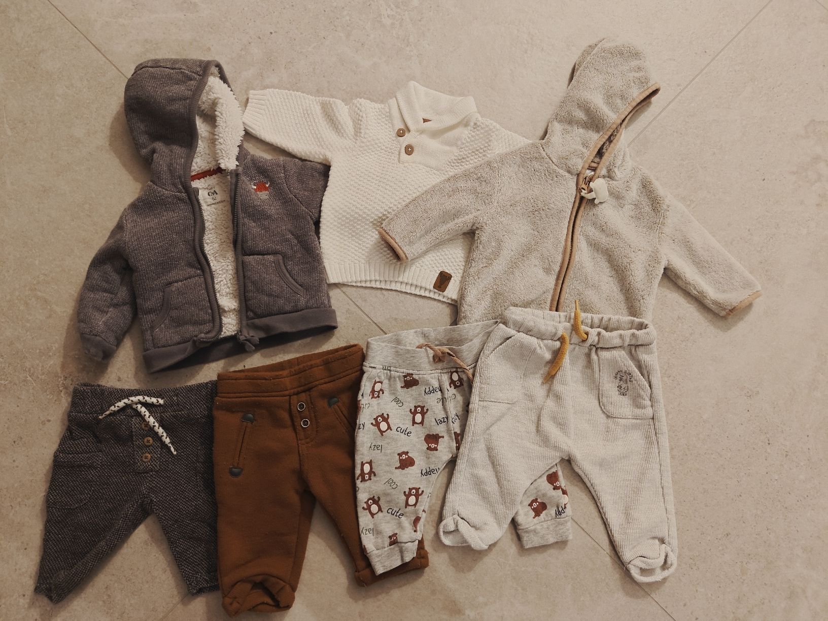 Lotti & Set di vestiti: winter collection size 3 months  – Usato da Lonay venduto da ari_2xzm