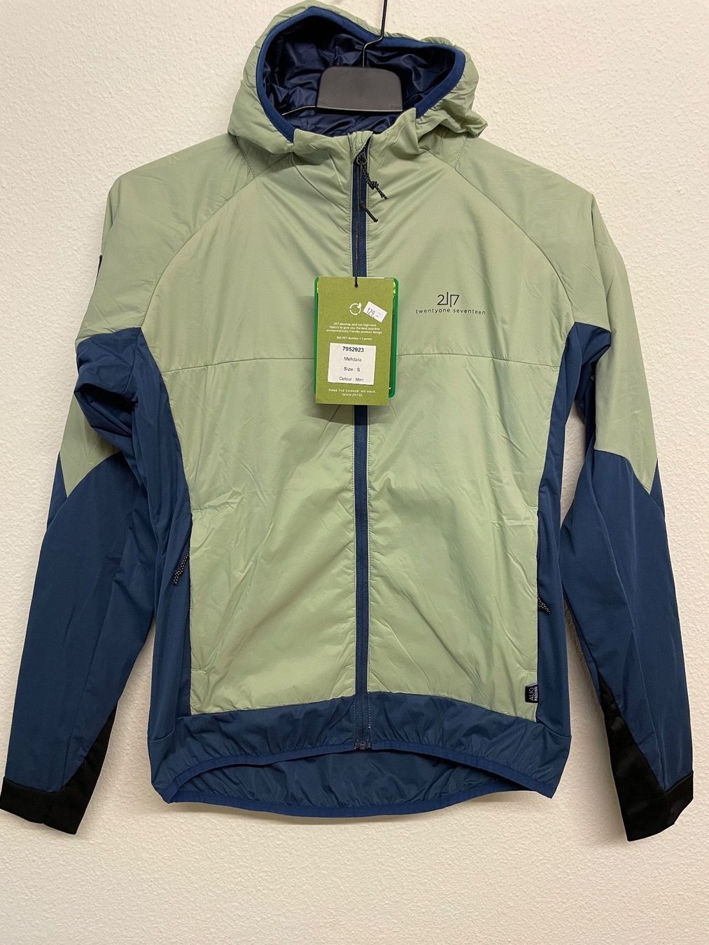 Giacche: MELLDALA HYBRID HOODIE/JACKET – Nuovo (secondo la descrizione) da Brig venduto da SnowWhiteDist