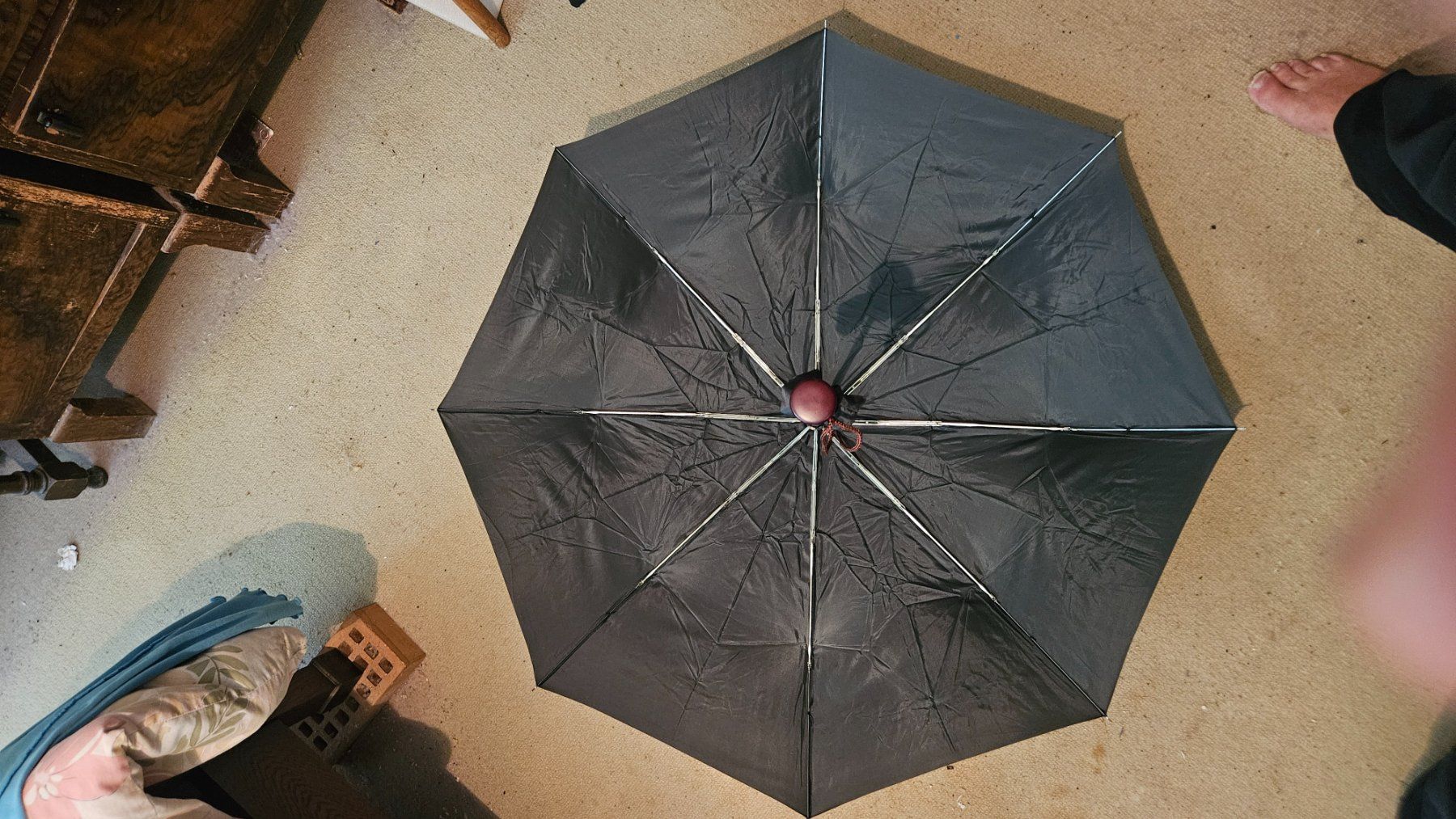 Ombrelli: Regenschirm automatisch Vintage – Usato da Feldbrunnen venduto da Kolosseum111 1