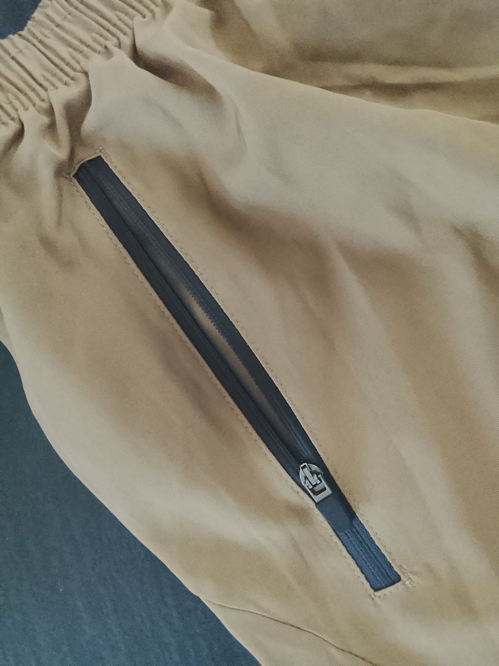 Pantaloni: Joli Short beige/brun neuf, taille S – Nuovo (secondo la descrizione) da Chavornay venduto da didou2009 2