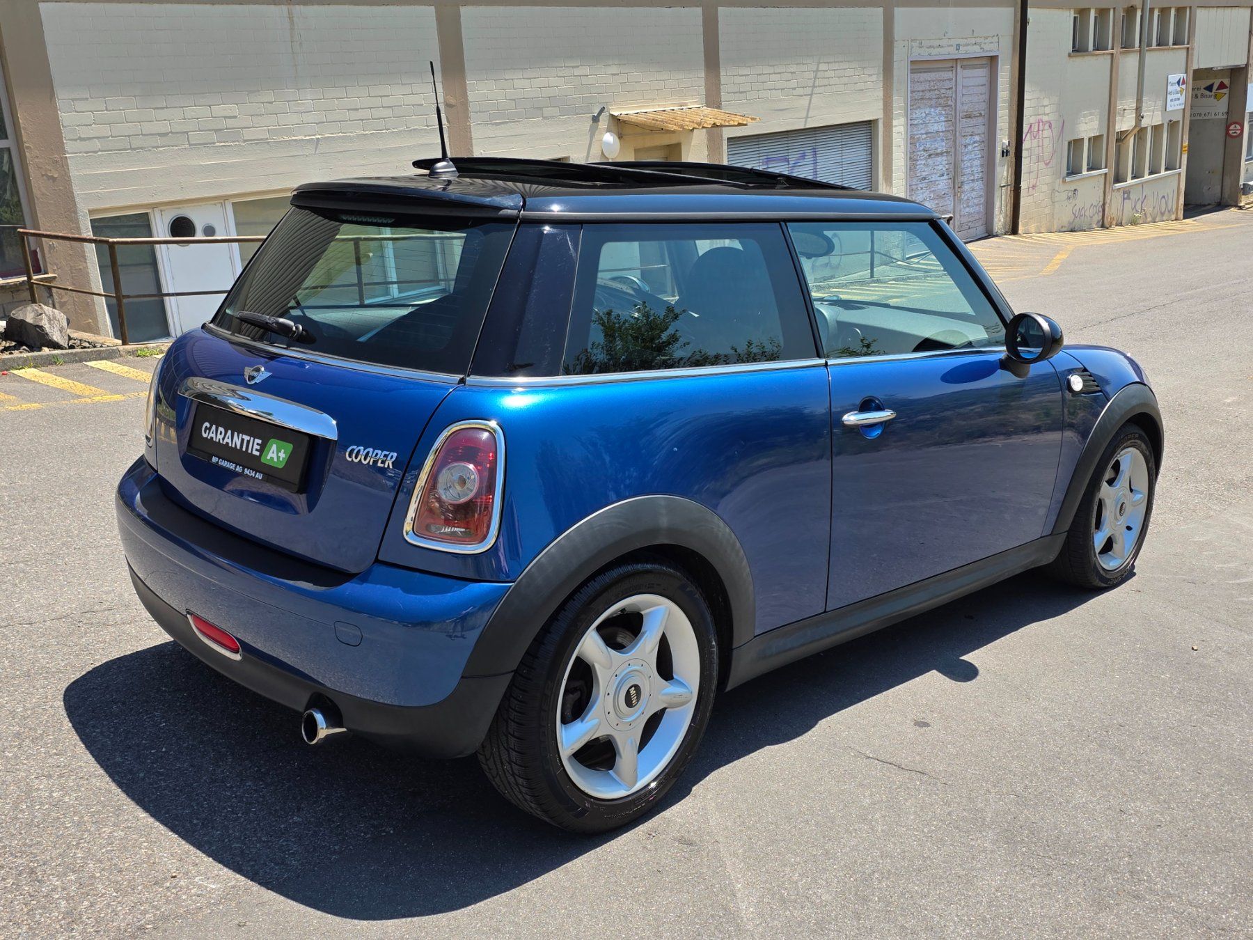 Mini Autos: Mini Cooper 1.6i ab MFK 04.2025! – D'occasion à Obernau par DealMaschine 3