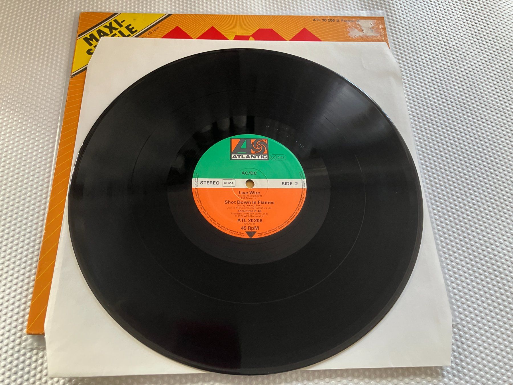 Vinyles: AC/DC – D'occasion à Aarwangen par Jukebox3 7