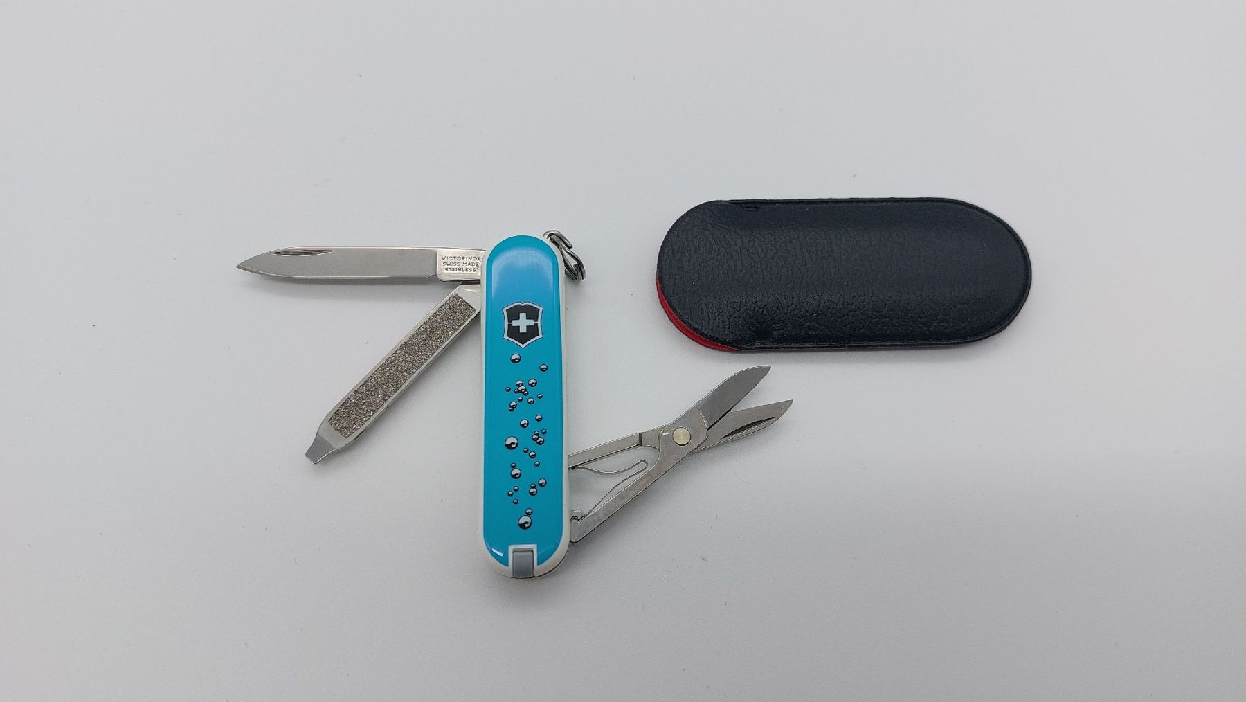 Victorinox Coltelli tascabile: Victorinox Classic LE 2013 Blob – Nuovo e nell'imballaggio originale da Hellbühl venduto da 30R_R30