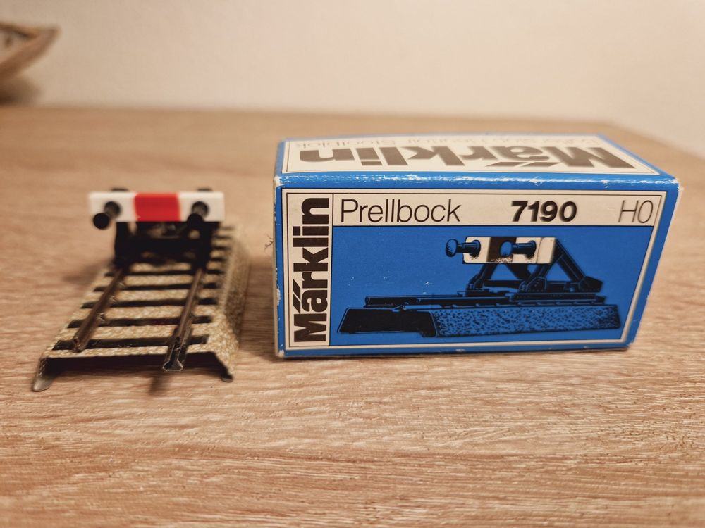 Heurtoir Ballasté MARKLIN 7190 - Échelle HO 1/87 - Pour Réseau Ferroviaire Modélisme - Occasion Très Bon État