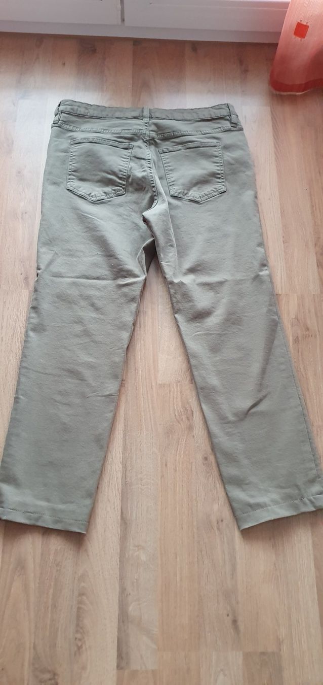 Jeans: 4 Paar Hosen, Gr. 40 – Usato da Wallenwil venduto da Rainbow45 7