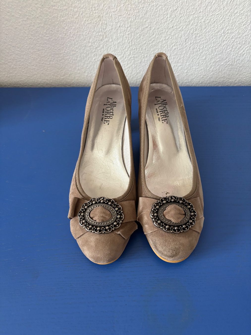 Chaussures femmes: Marken Dirndl Schuh – D'occasion à Zug par Swissananda