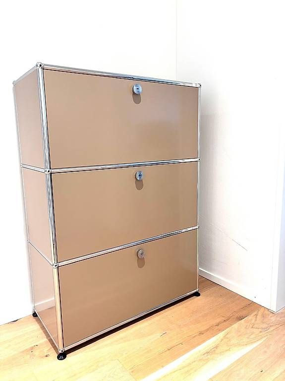 USM Scaffali: Neues USM Möbel - beige - 75 x 35 cm – Nuovo (secondo la descrizione) da Wünnewil venduto da april24