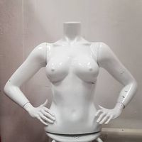 5 Damen-Schaufensterpuppen