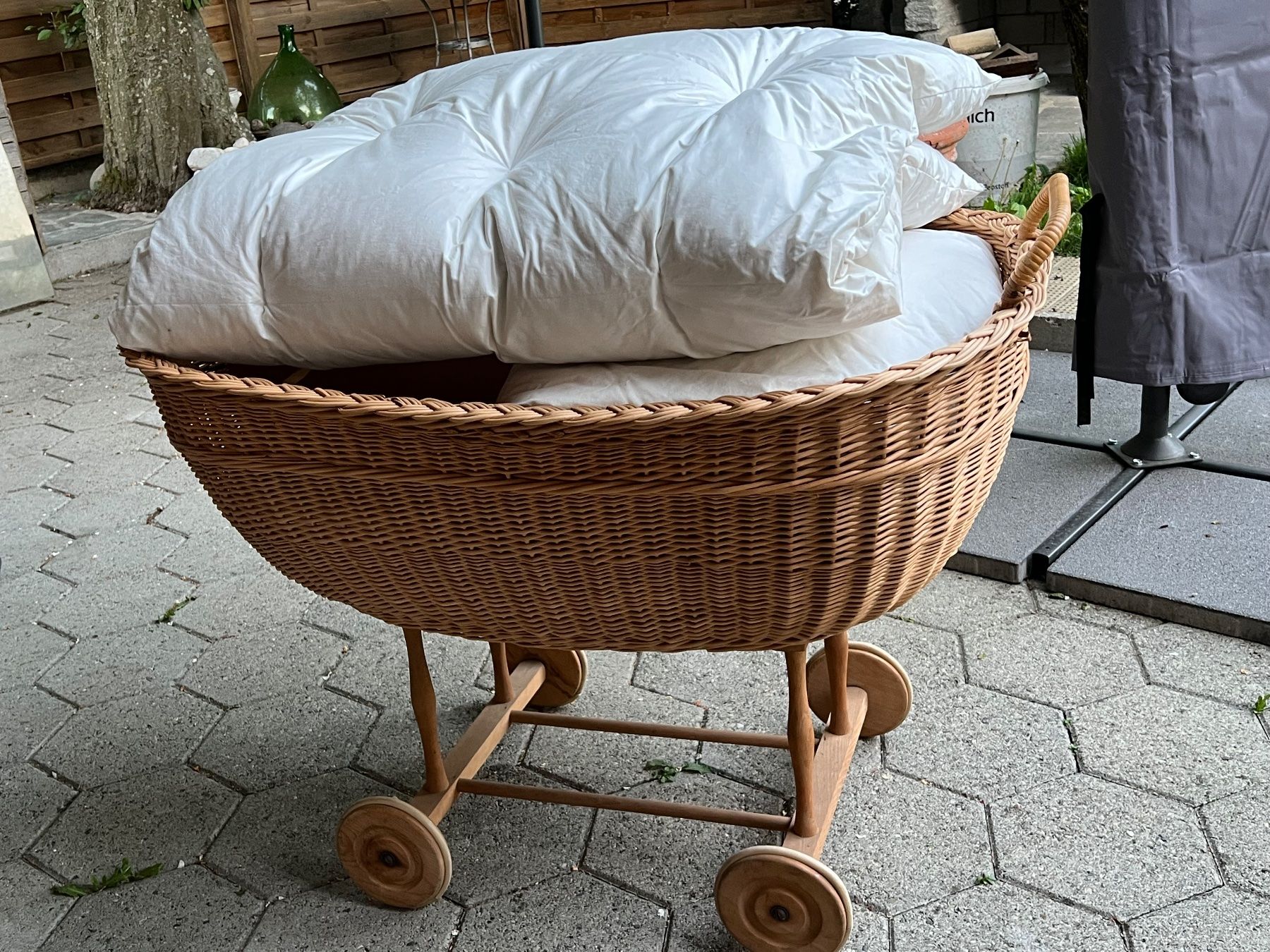 Wiegen & Stubenwagen: stubenwagen – Gebraucht aus menziken von sevijoel01
