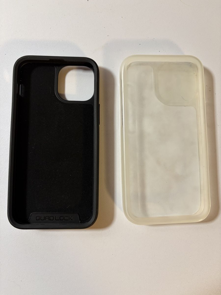 Apple Covers & Schutzfolien: Quadlock-Hülle für iPhone 12/13 – Gebraucht aus Davos Dorf von Panda21 1