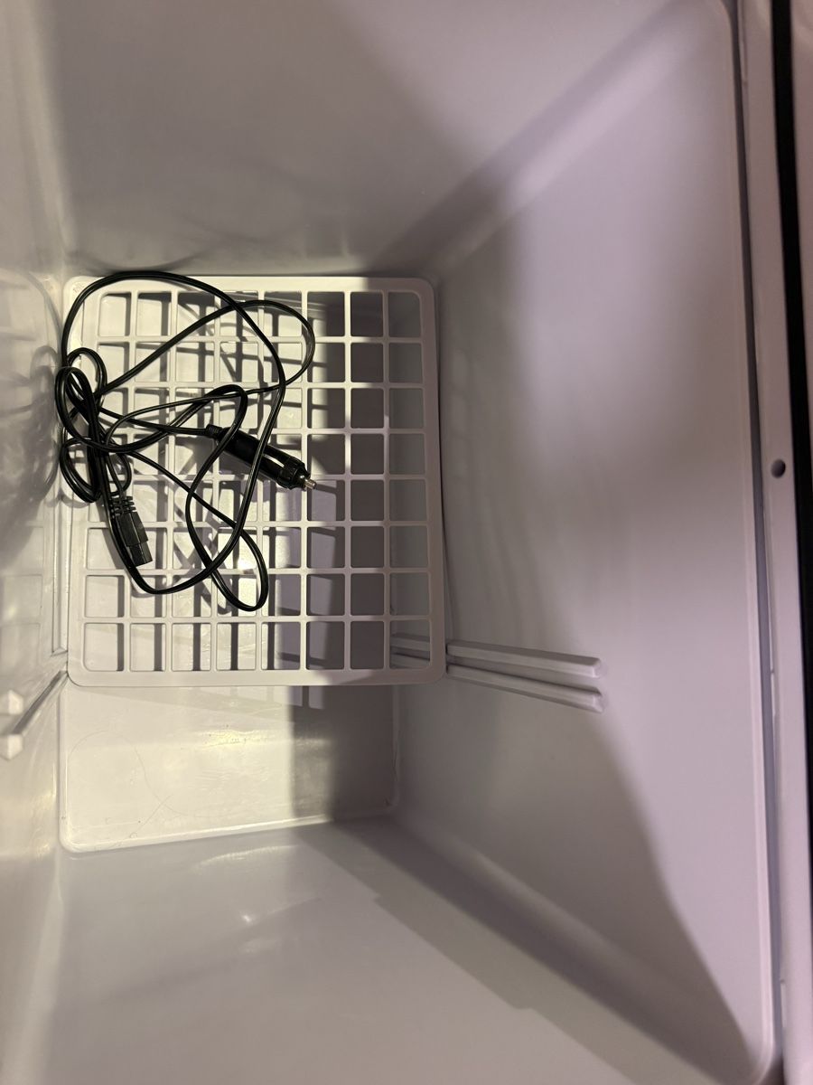 Frigoriferi & Refrigeratori: Intertronic cooling box 28L 12V – Usato da Dietlikon venduto da lot_rel 2