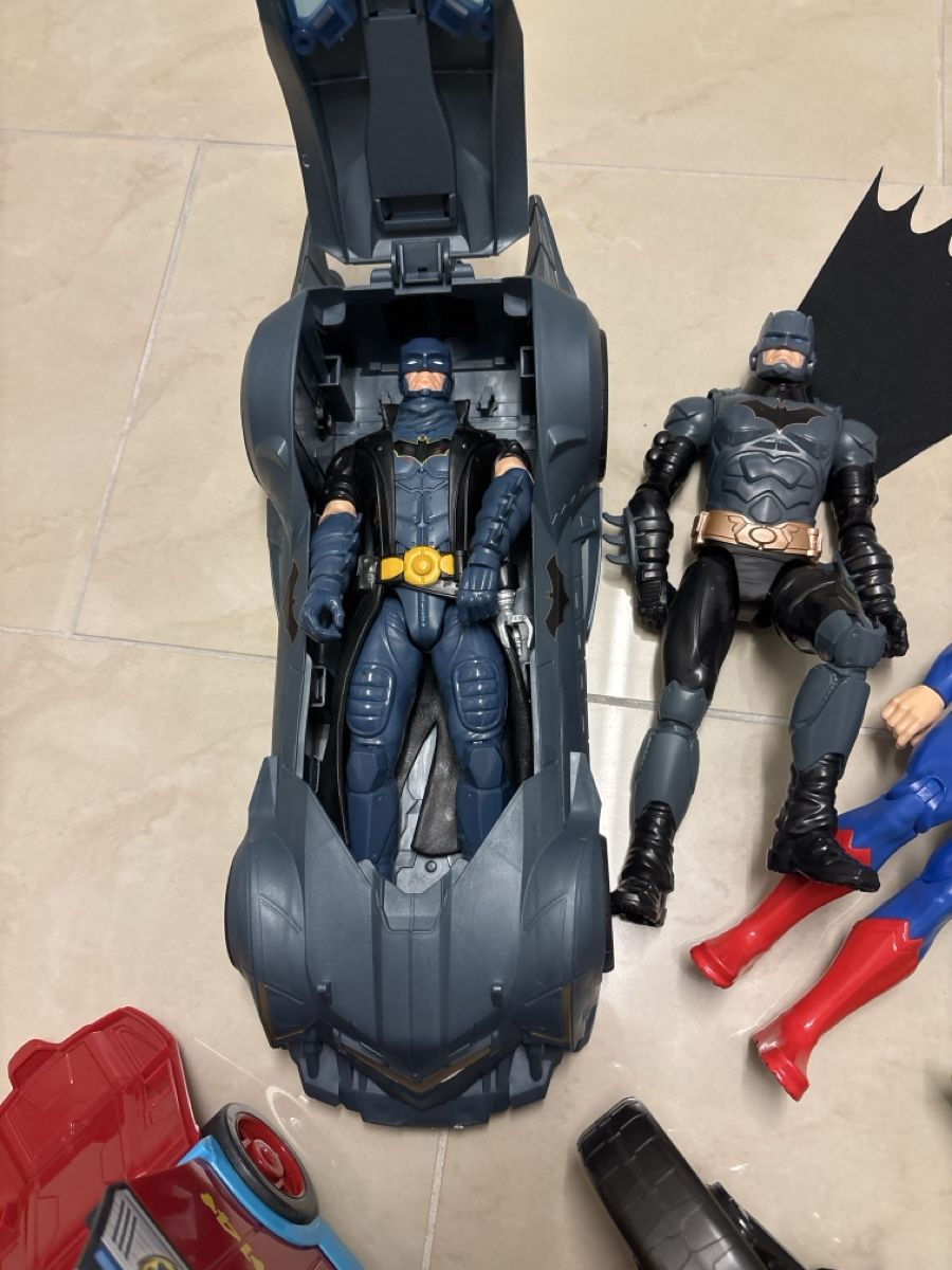 Comics: Actionfiguren Set Batman Superman Hulk Spiderman Dinosaurier – Gebraucht aus Jona von Ilprezzo 2