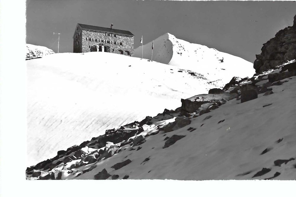 BLÜMLISALPHÜTTE S.A.C. Hohtürli ob Kandersteg, Weisse Frau | Kaufen auf