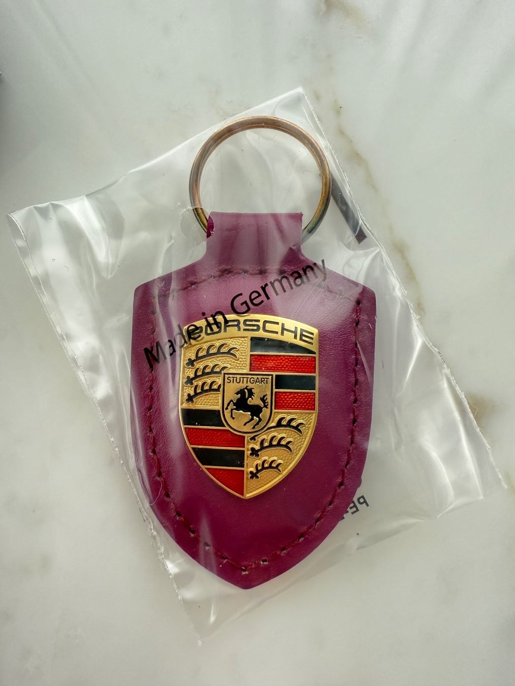 Porsche Portachiavi: Porsche Schlüsselanhänger Wappen, Rubystone Red – Nuovo e nell'imballaggio originale da Wilen b. Wollerau venduto da swiss.luxury 3