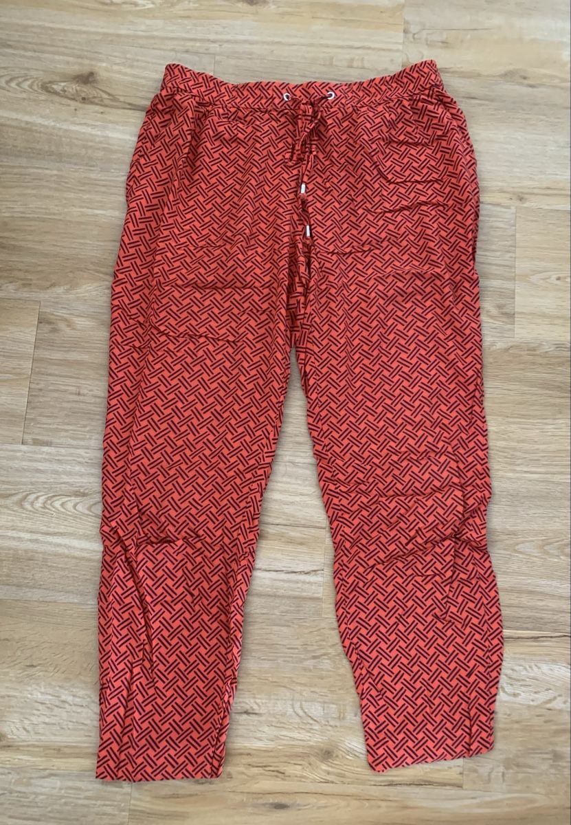 Pantaloni: Sommerhose Gr. 38 – Usato da Kradolf venduto da AlexiaEugster