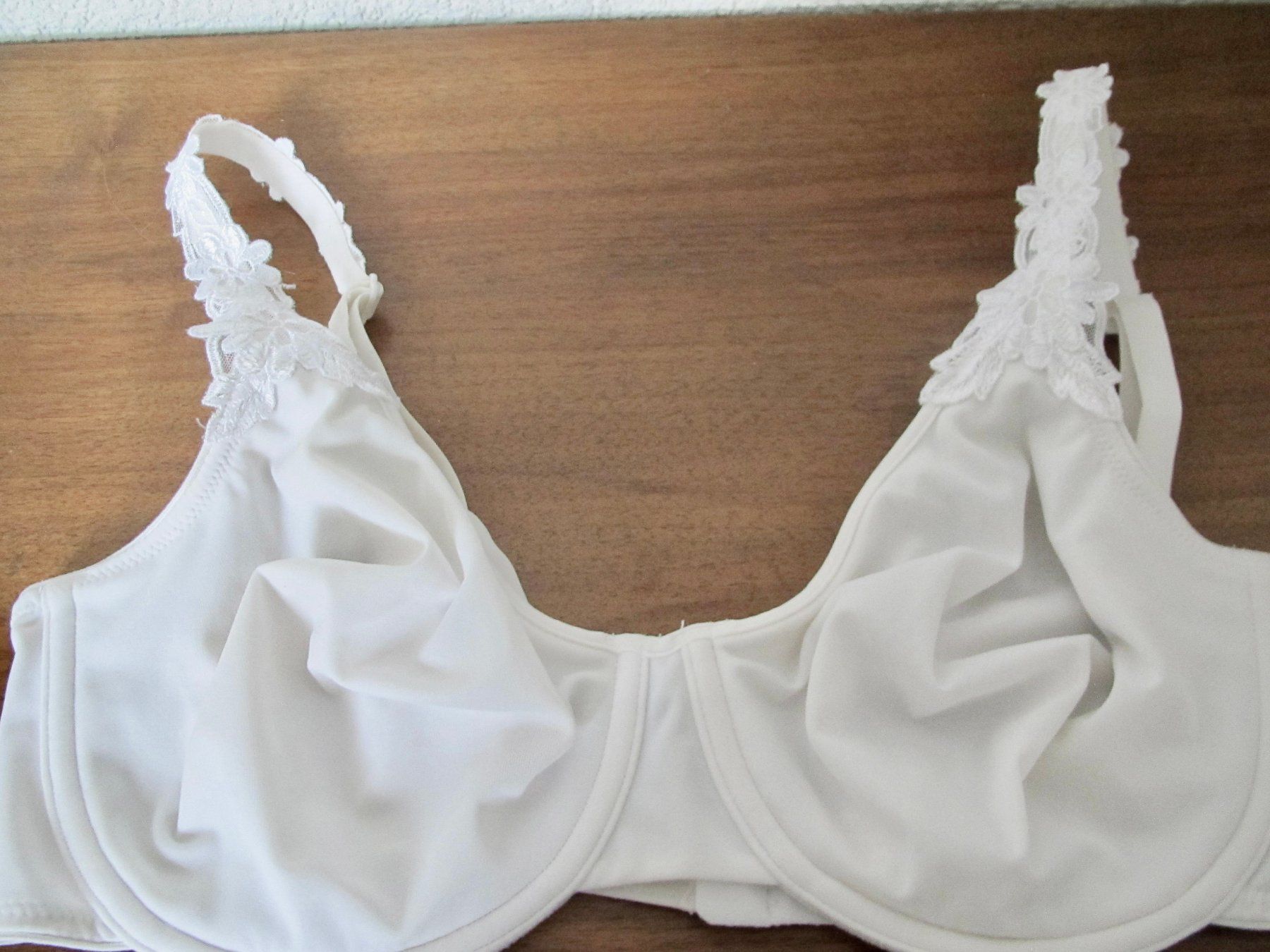 C&A Altra biancheria intima: SOUTIEN - GORGE LINGERIE 85 C – Usato da Murten venduto da Selliot