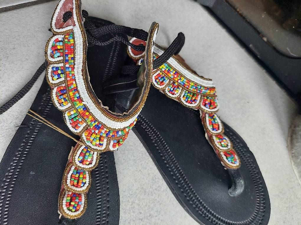 Scarpe da donna: Perlen-Sandalen – Usato da Biel/Bienne venduto da ChZ10 2