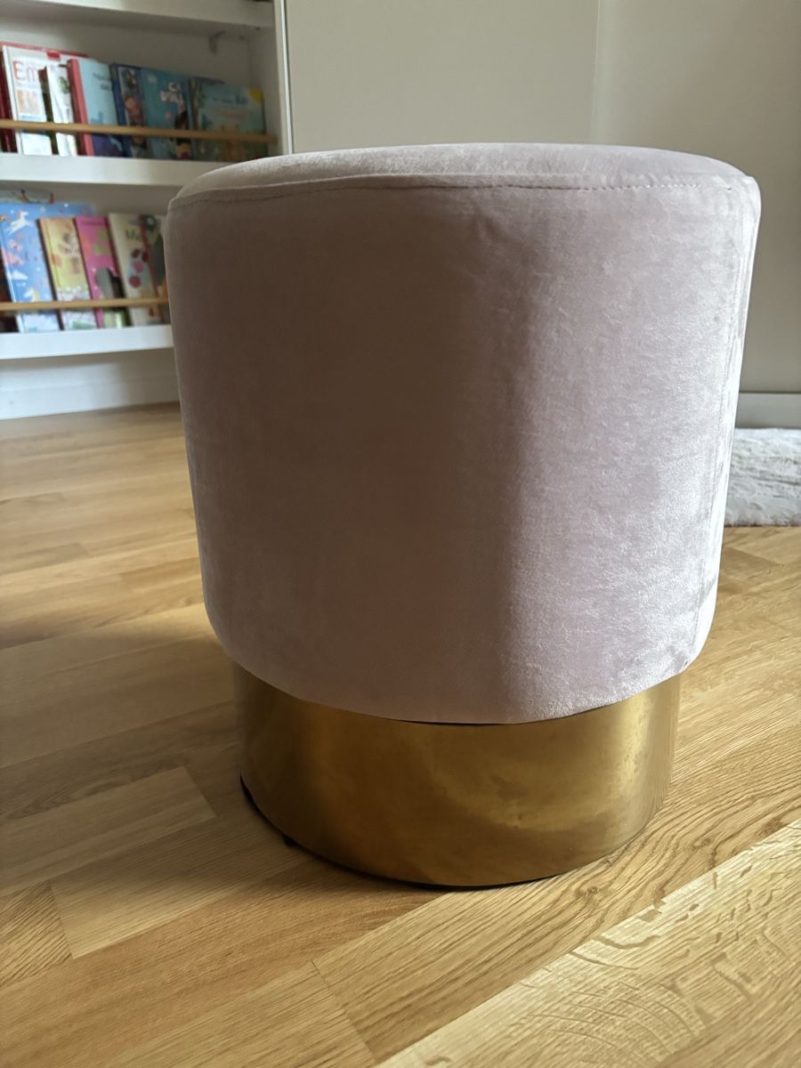Conforama Tabourets: Pouf / Sitzpouf – D'occasion à Glattbrugg par scu_cq27