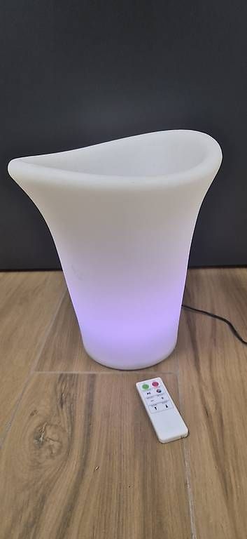 Tutte le decorazioni: Beleuchteter LED-Eiskübel – Usato da Lupsingen venduto da ema_fh7c