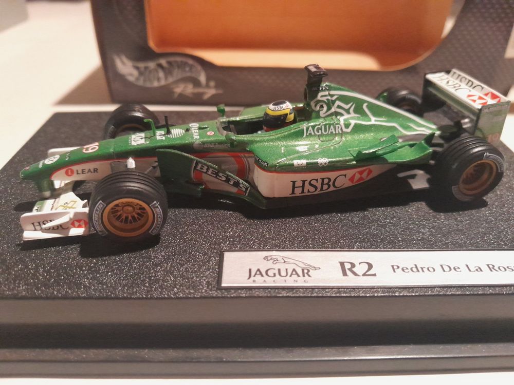 1/18 Jaguar R2 2001 De la Rosa - Collection