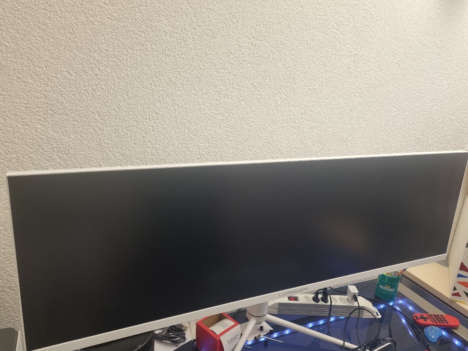 Monitore: Monitor LC Power – Gebraucht aus Gretzenbach von donovan266